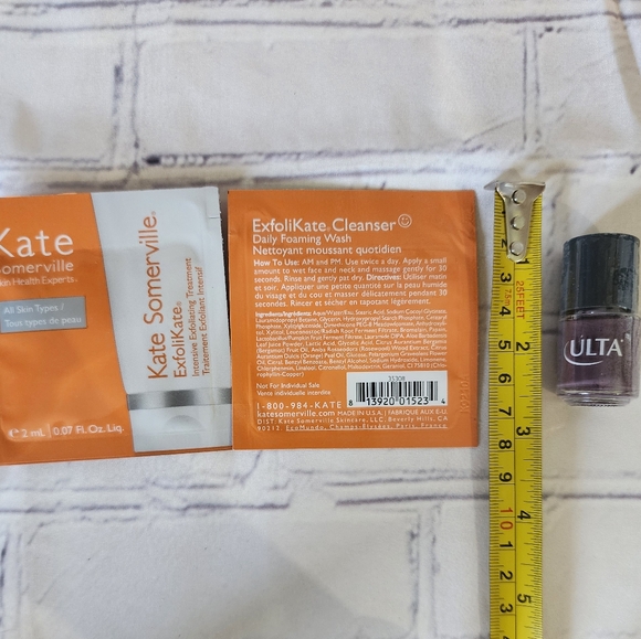 Bundle of Goodies - Picture 2 of 10